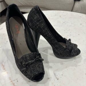 Levity Black Peep Toe Heels Sz 9
